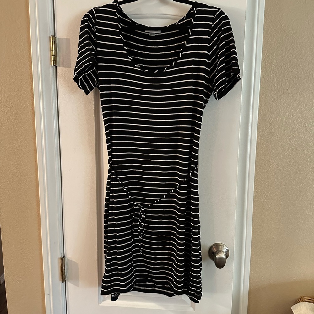 Calvin Klein dress with tie,short sleeves,size 14,great for summer